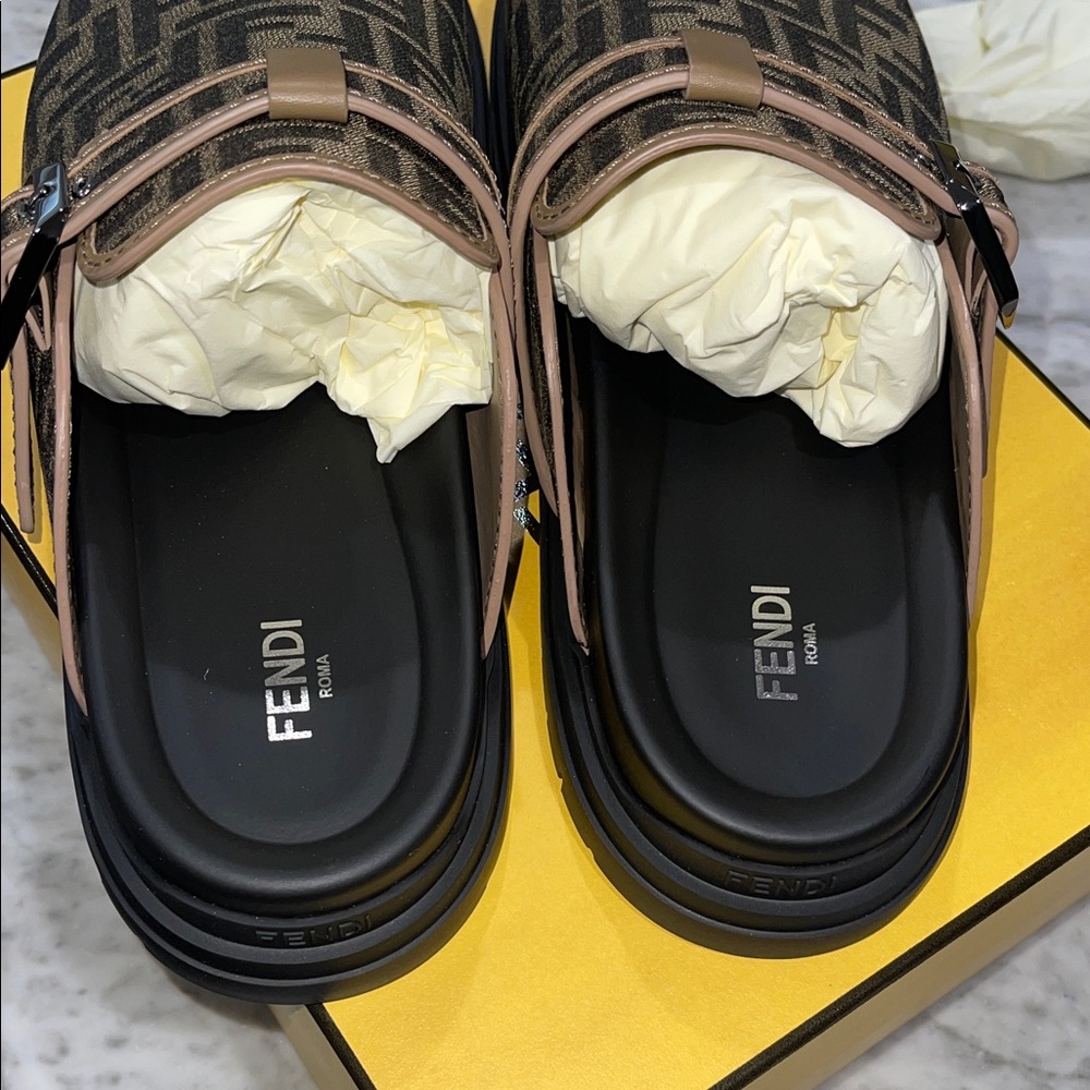 Fendi Men's Black and Brown Monogram Loafers - Picture 5 of 10